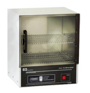 Quincy digital incubator with acrylic door, compact equipment for precise temperature control in laboratory or hatchery settings